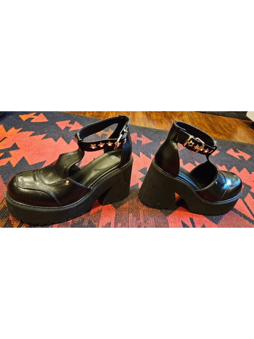 NEW Black Chunky Platform Mary Jane Heels Star Buckles & T-Strap Design Size 9
